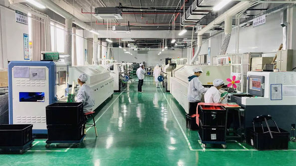 Shenzhen ShengShi TianHe Electronic Technology Co., Ltd. linea di produzione del fabbricante